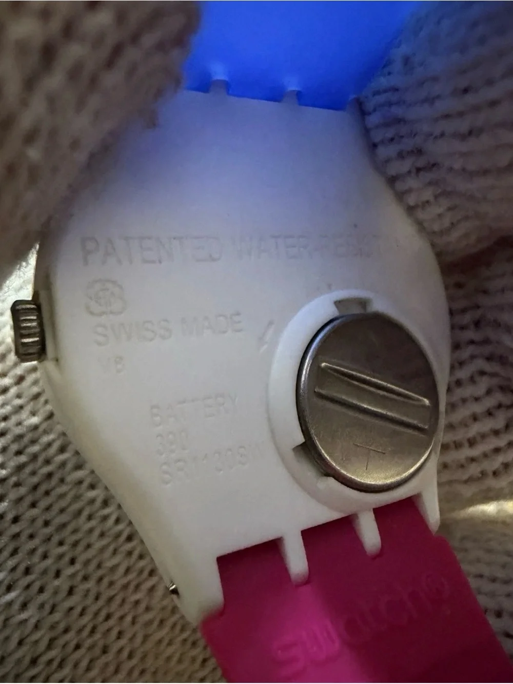 Swatch Gent IN THE BLOCK Men's Women's Watch 34mm White Pink Blue SO28W400